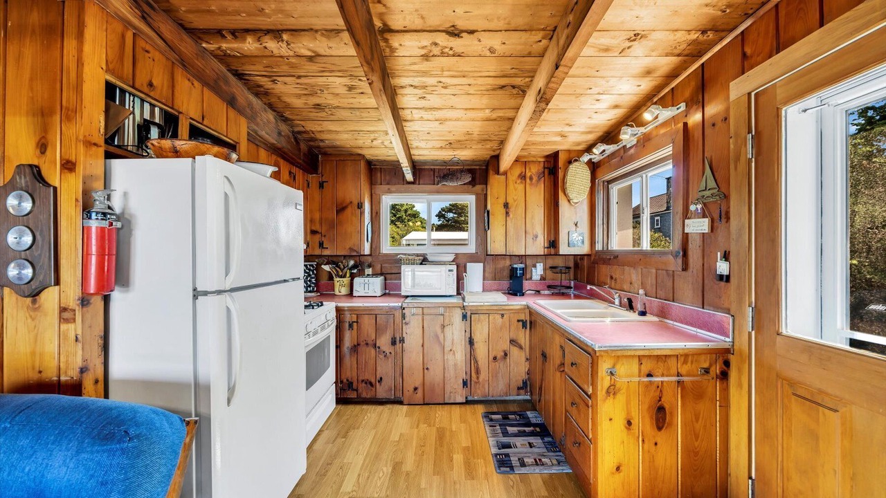 Photo of Kitchen in Indian Neck Heights