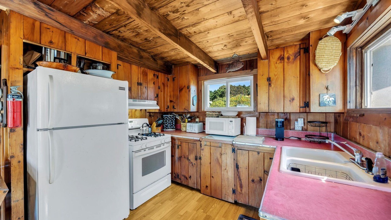 Photo of Kitchen in Indian Neck Heights