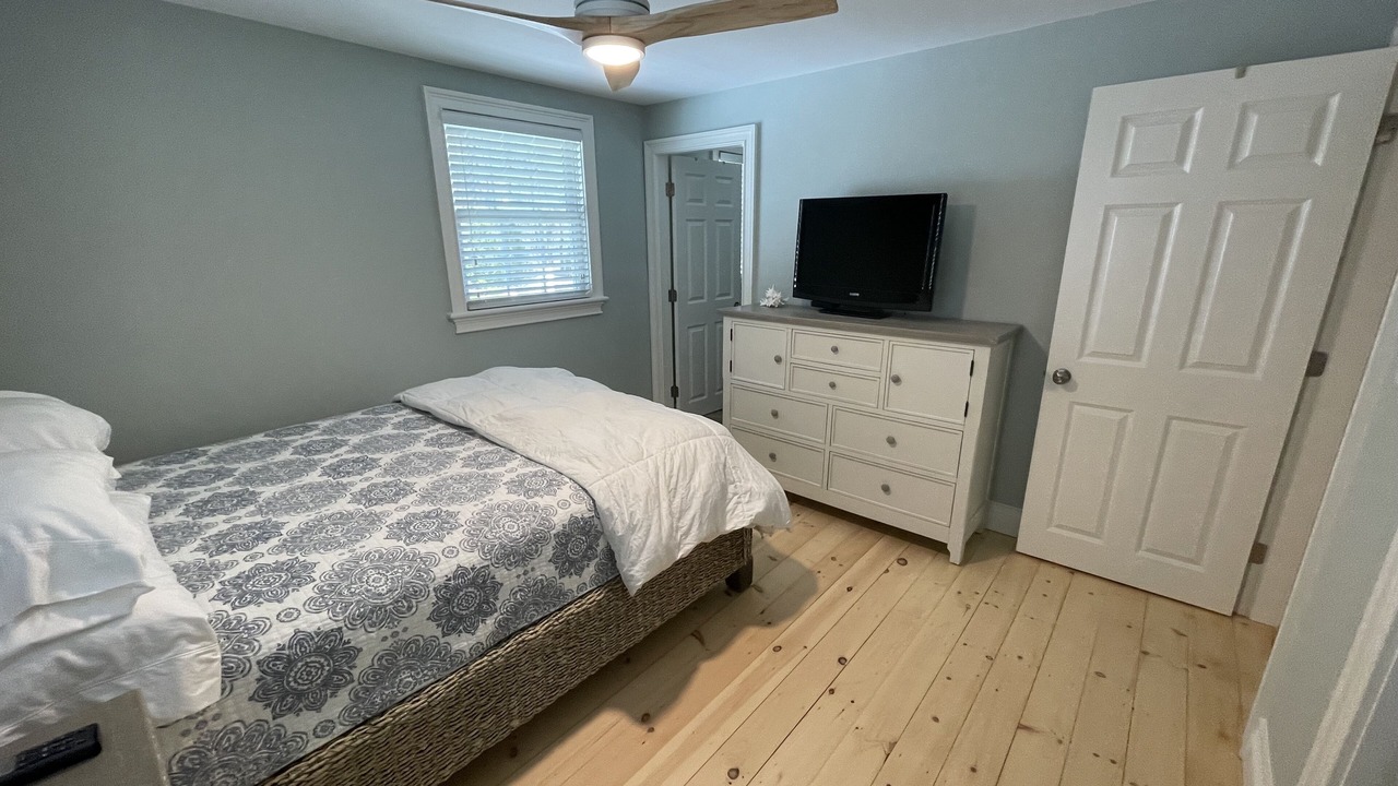 Photo of Bedroom in Mashpee
