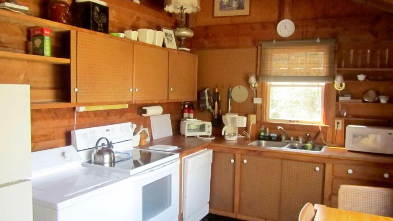 Photo of Kitchen in Indian Neck Heights
