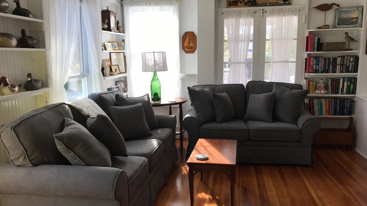 Photo of Livingroom in Niantic