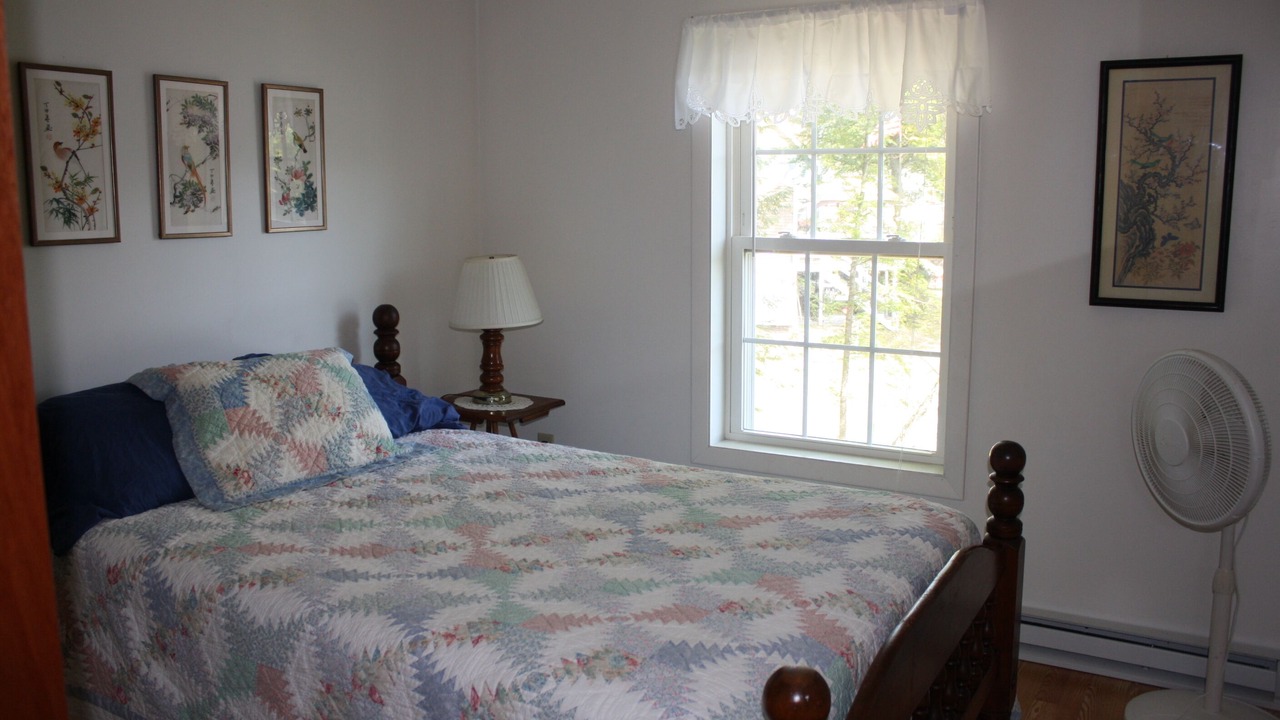 Photo of Bedroom in Winchendon