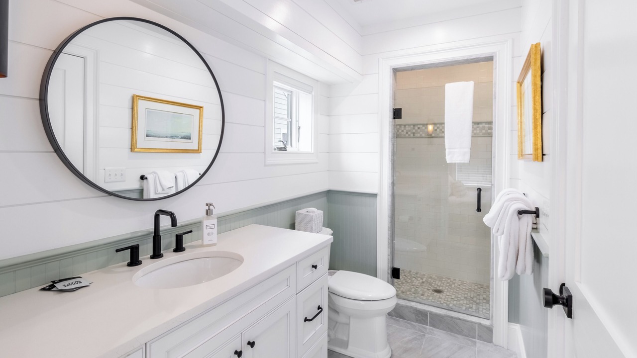 Photo of Bathroom in Yachting Village