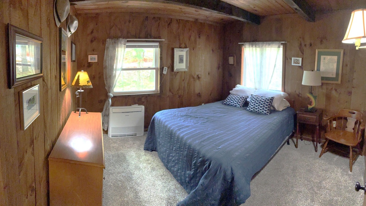 Photo of Bedroom in The Bluffs