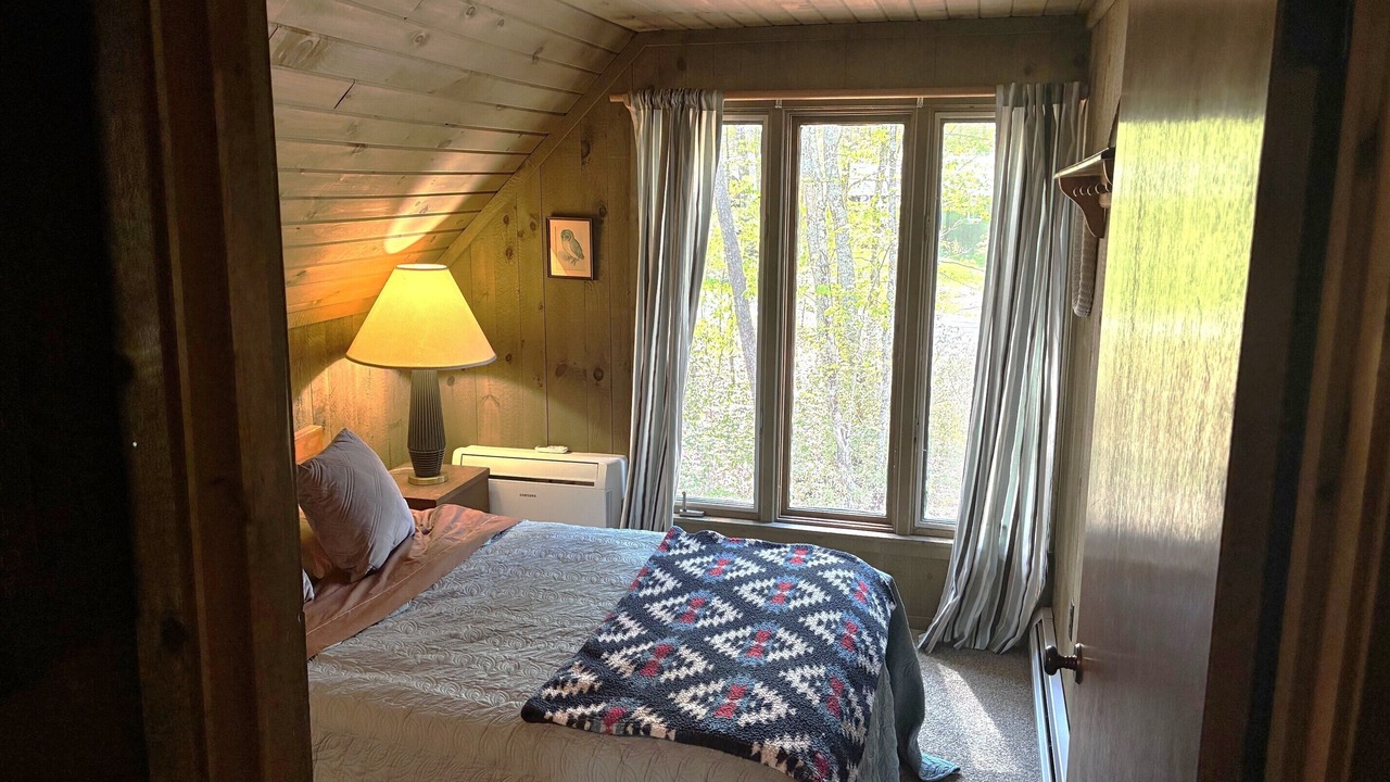 Photo of Bedroom in The Bluffs