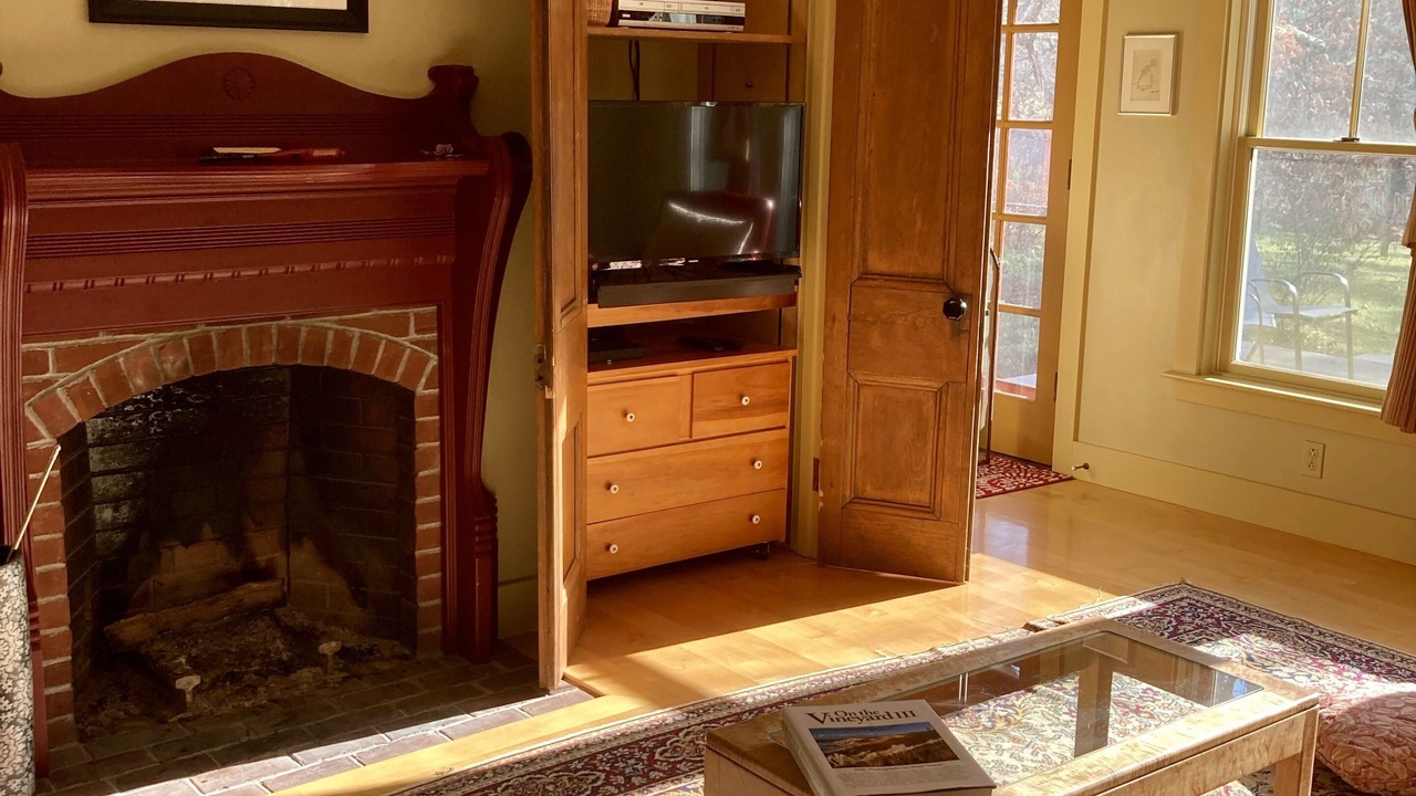 Photo of Bedroom in West Tisbury