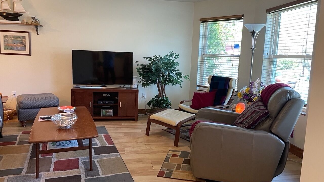 Photo of Livingroom in Narragansett
