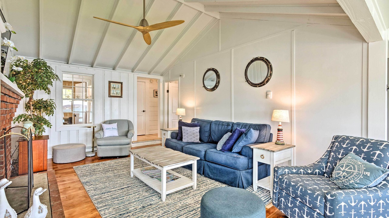 Photo of Livingroom in Portsmouth