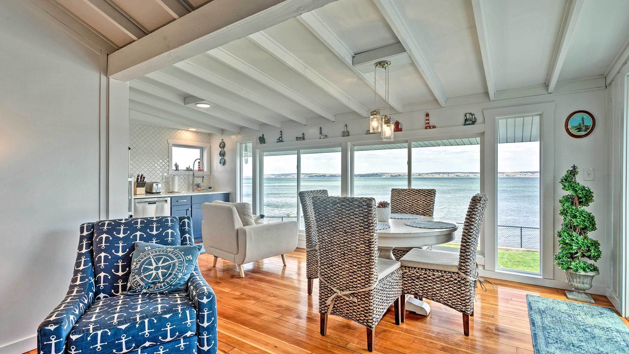 Photo of Livingroom in Portsmouth