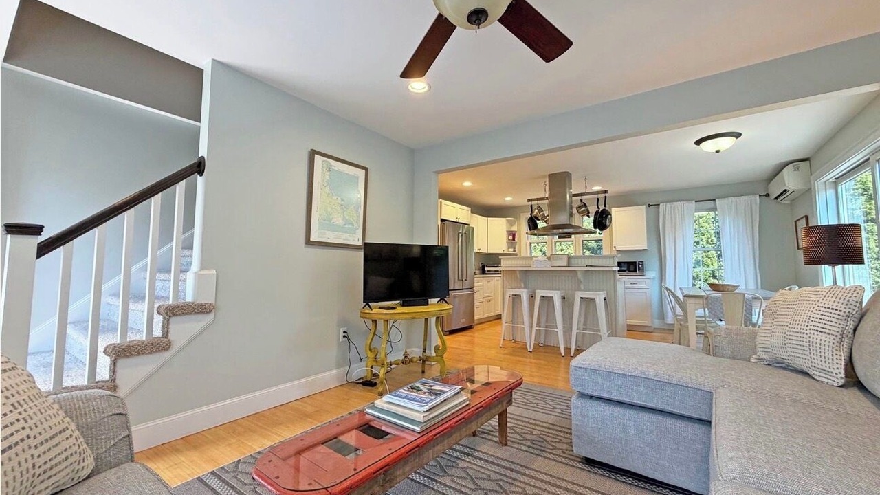 Photo of Livingroom in Edgartown
