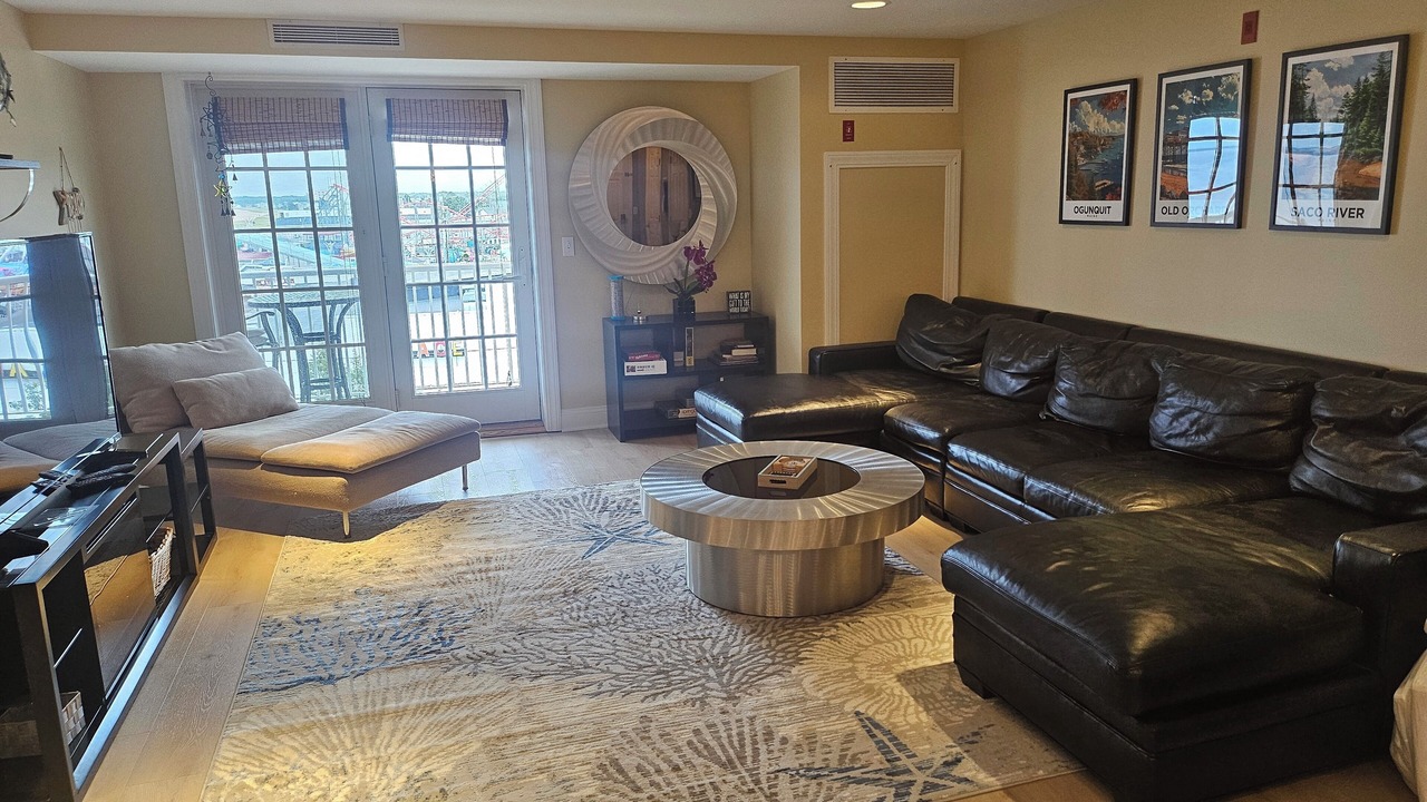 Photo of Livingroom in Old Orchard Beach