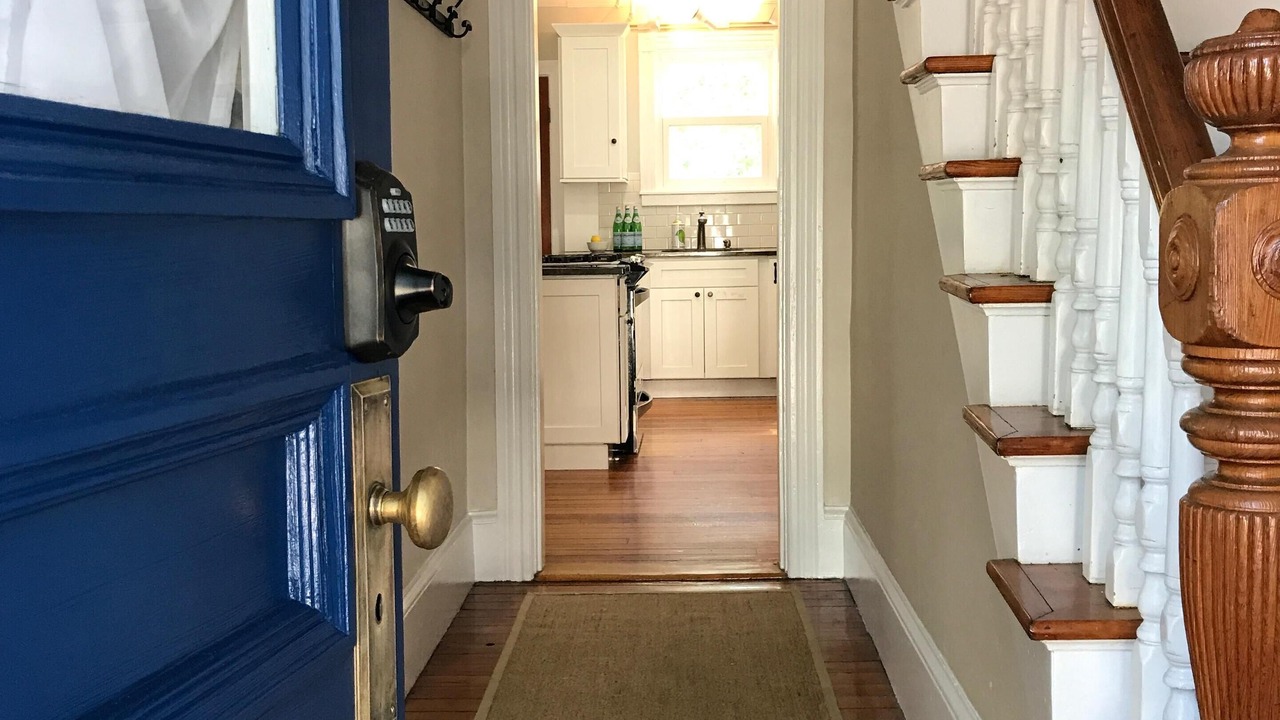 Photo of Others in Bellevue Avenue Historic District