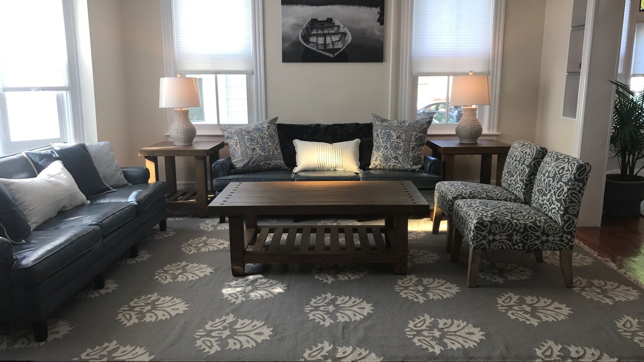 Photo of Livingroom in Bellevue Avenue Historic District