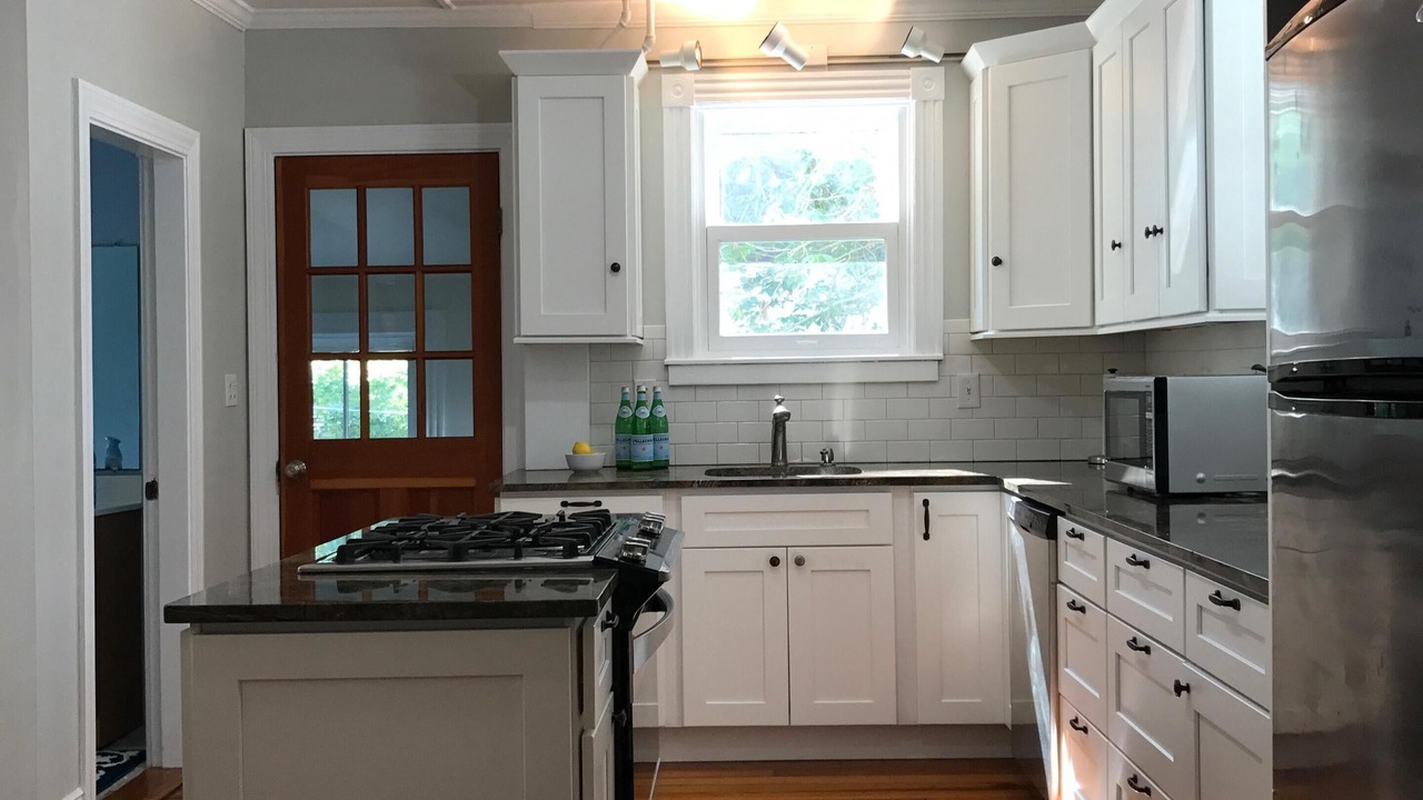 Photo of Kitchen in Bellevue Avenue Historic District