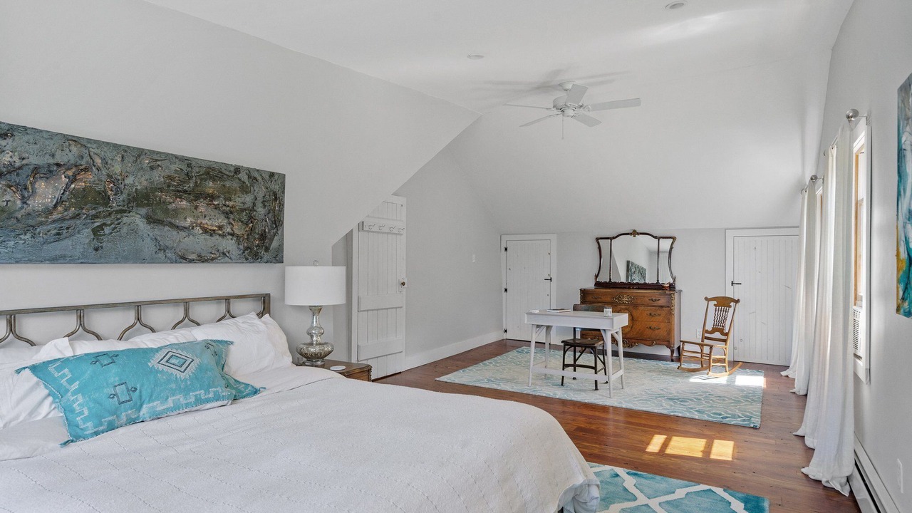 Photo of Bedroom in Town of Grafton