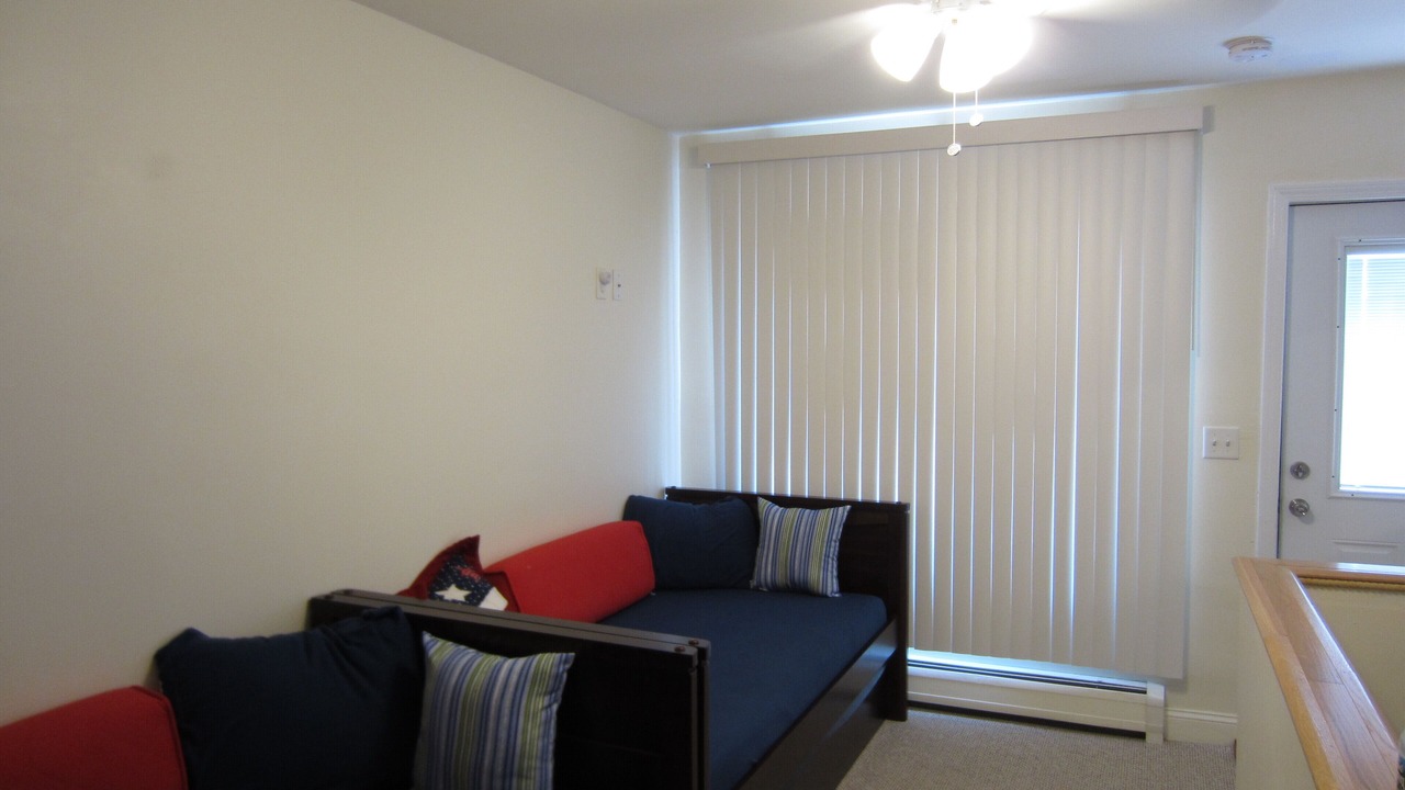 Photo of Livingroom in Hampton