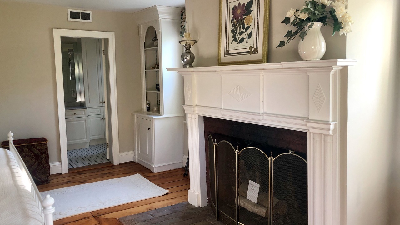 Photo of Bedroom in Old Town Historic District