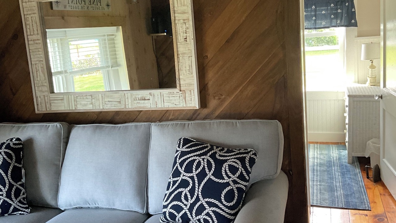 Photo of Livingroom in Pine Point