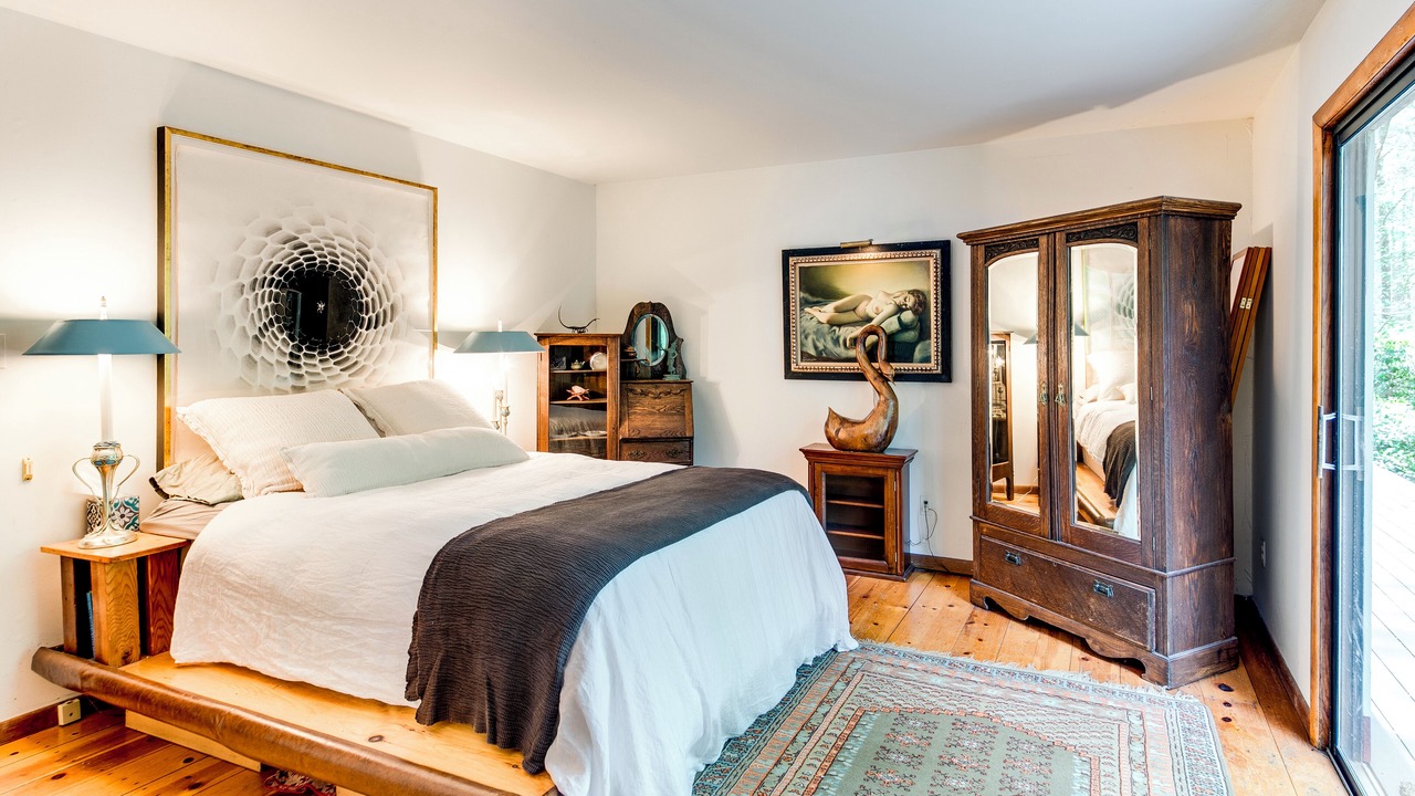 Photo of Bedroom in Northwest Harbor