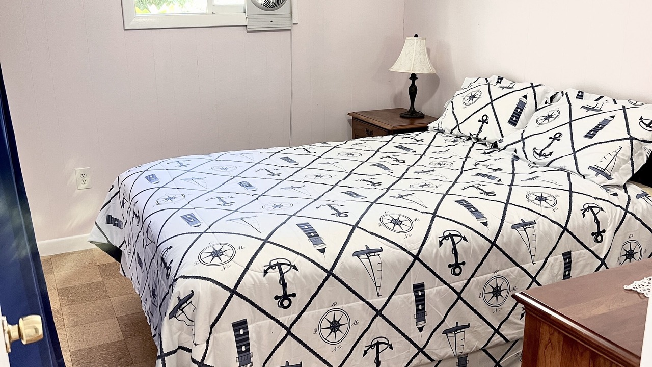 Photo of Bedroom in Dennis