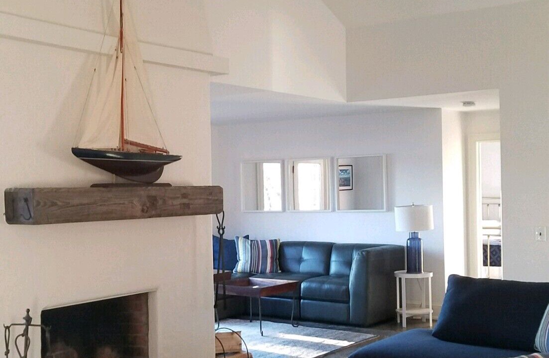 Photo of Livingroom in Tiverton