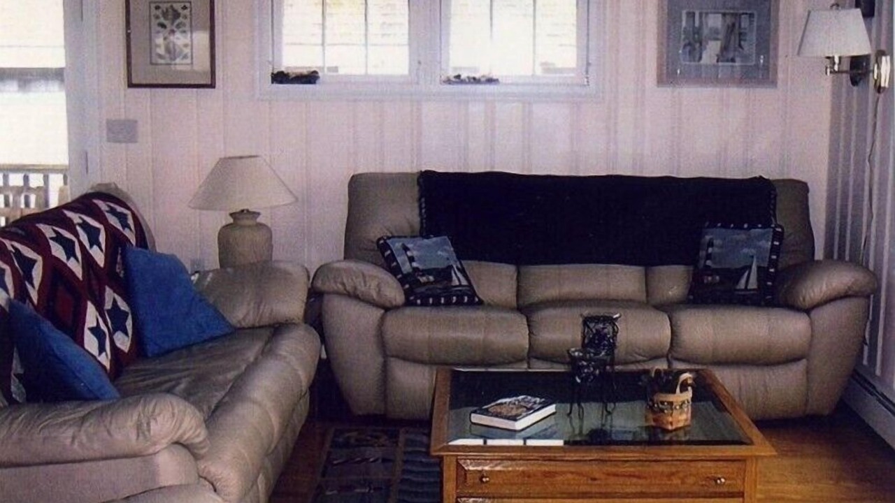 Photo of Livingroom in Quonochontaug