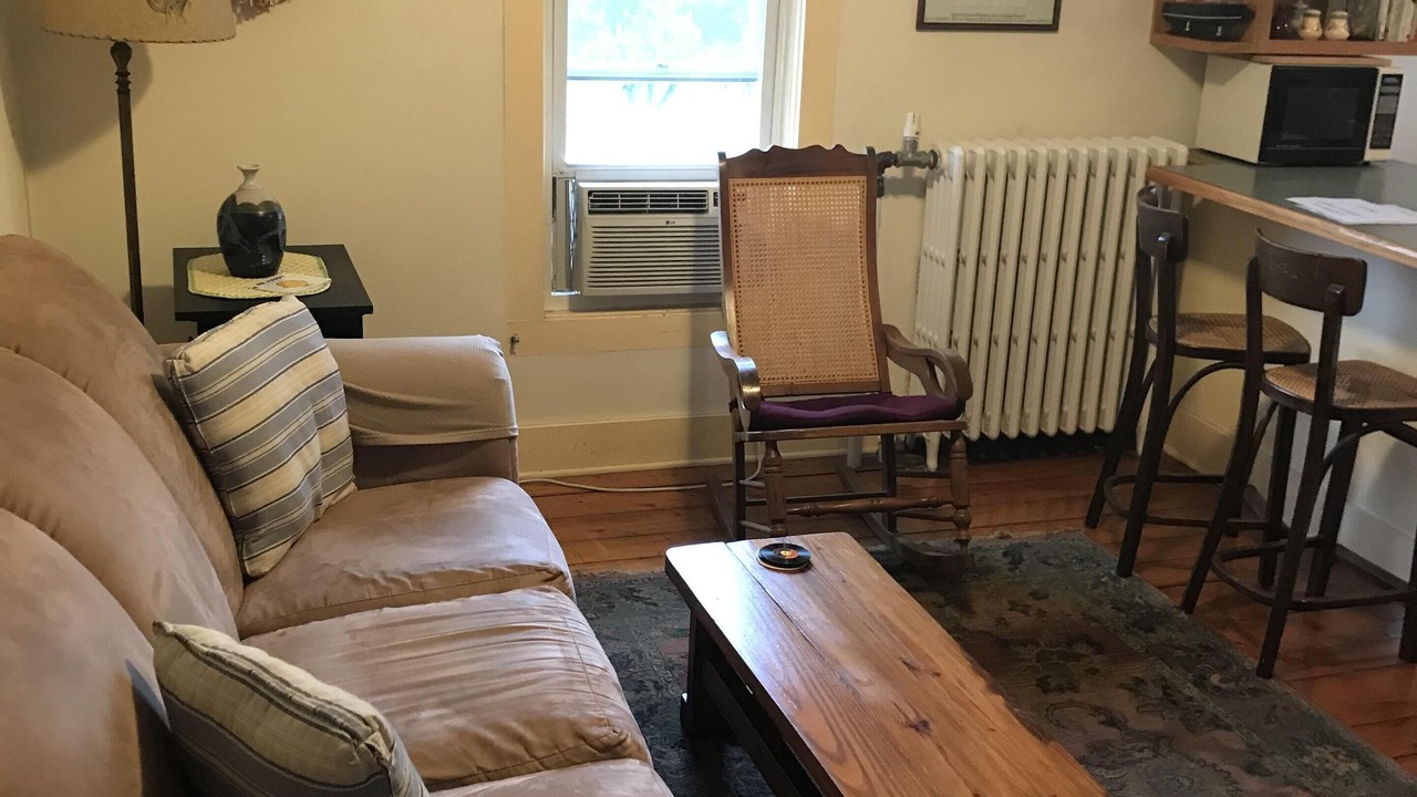 Photo of Livingroom in Top of the Hill