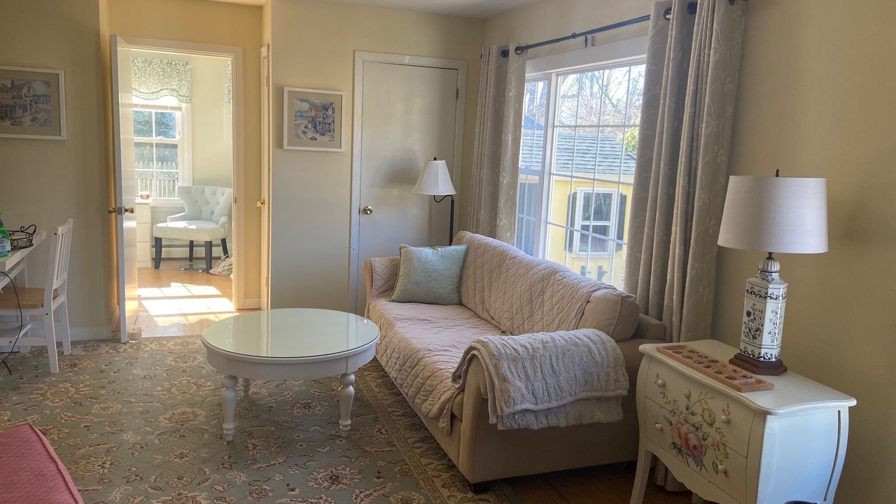 Photo of Livingroom in Top of the Hill