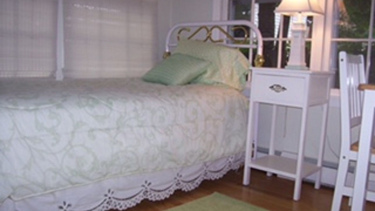 Photo of Bedroom in Top of the Hill