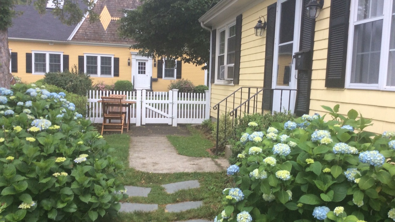 Photo of Outdoor in Top of the Hill