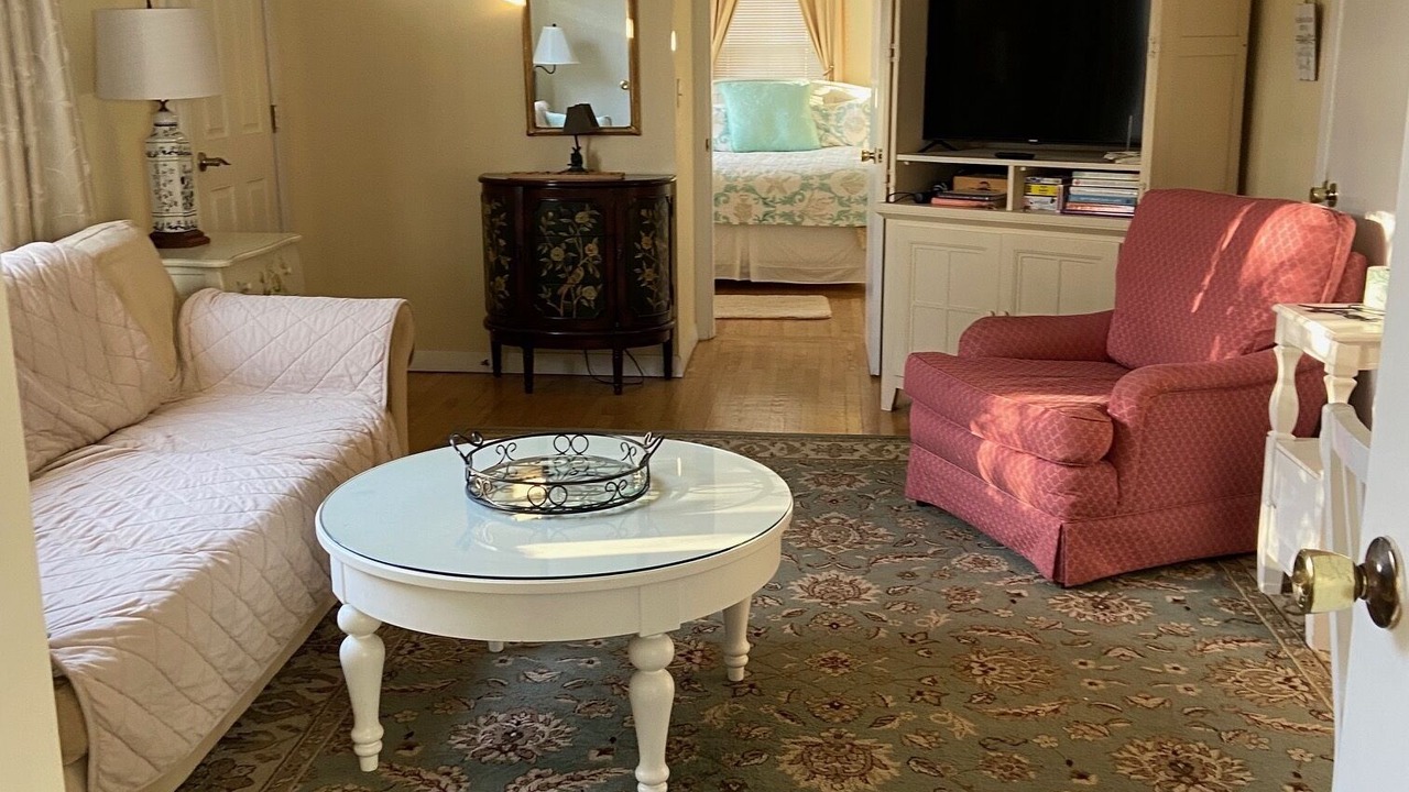 Photo of Livingroom in Top of the Hill