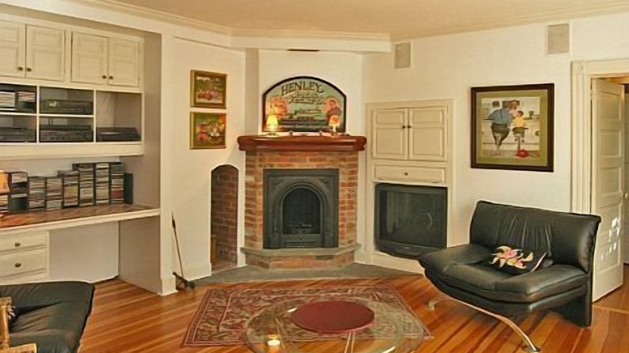 Photo of Livingroom in Shoreby Hill