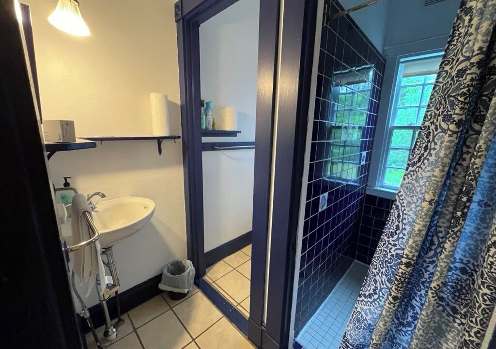 Photo of Bathroom in Bernard