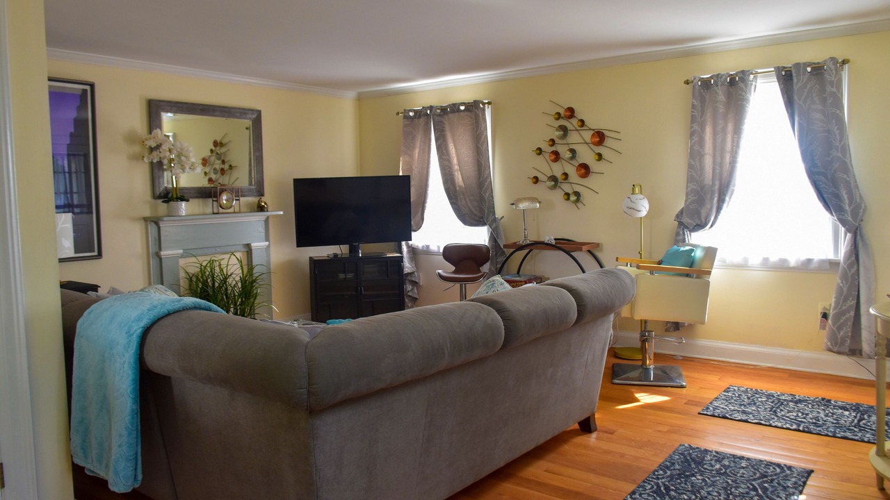 Photo of Livingroom in Rhinebeck Village Business District