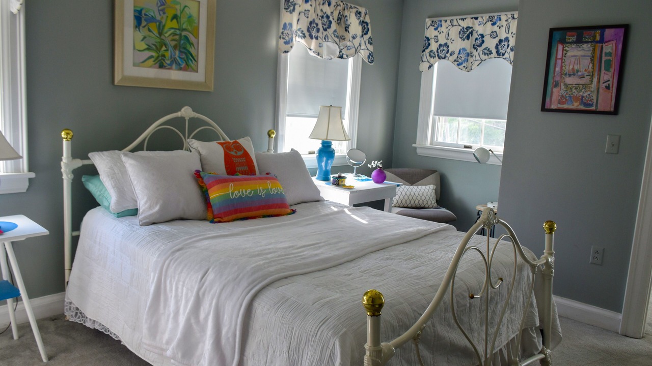 Photo of Bedroom in Rhinebeck Village Business District