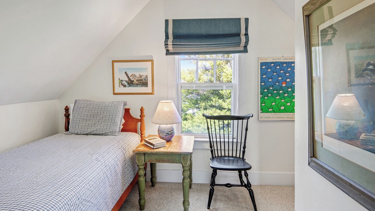 Photo of Bedroom in Tisbury