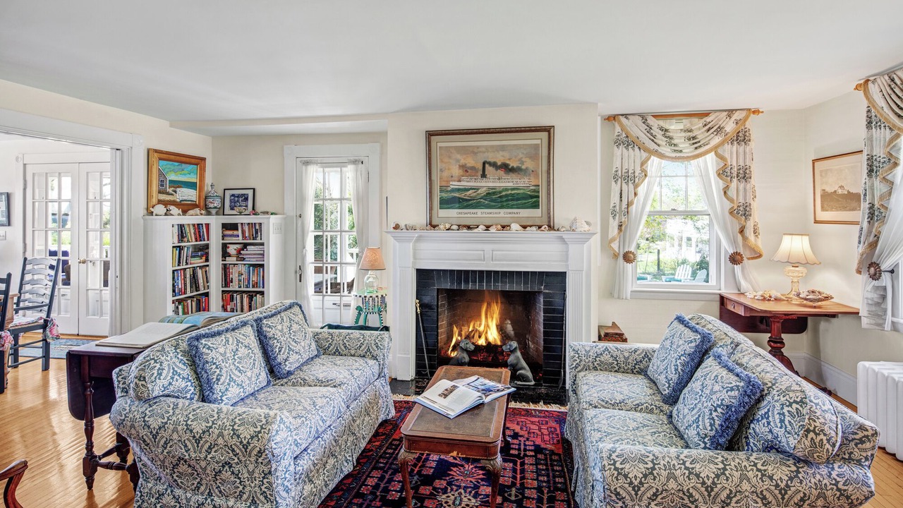 Photo of Livingroom in Tisbury