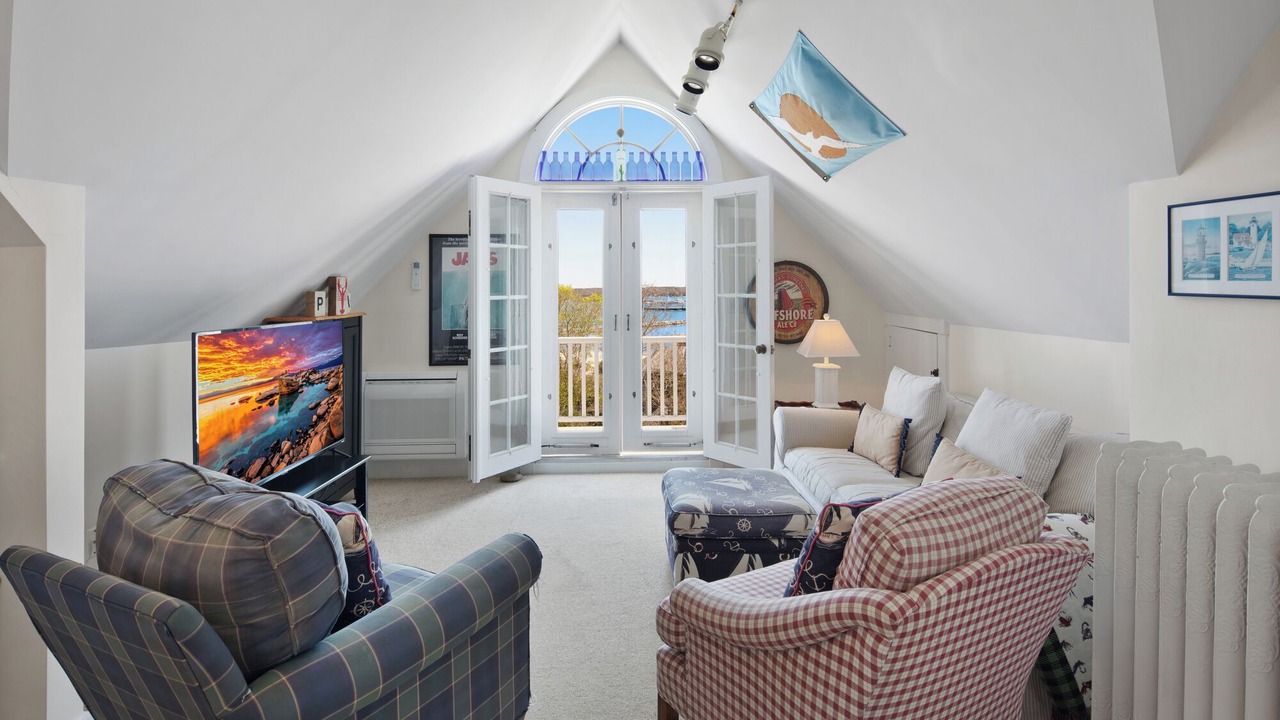 Photo of Livingroom in Tisbury
