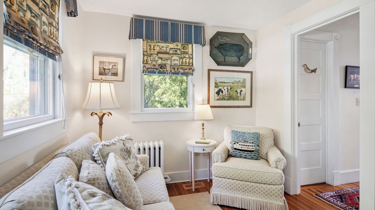Photo of Livingroom in Tisbury