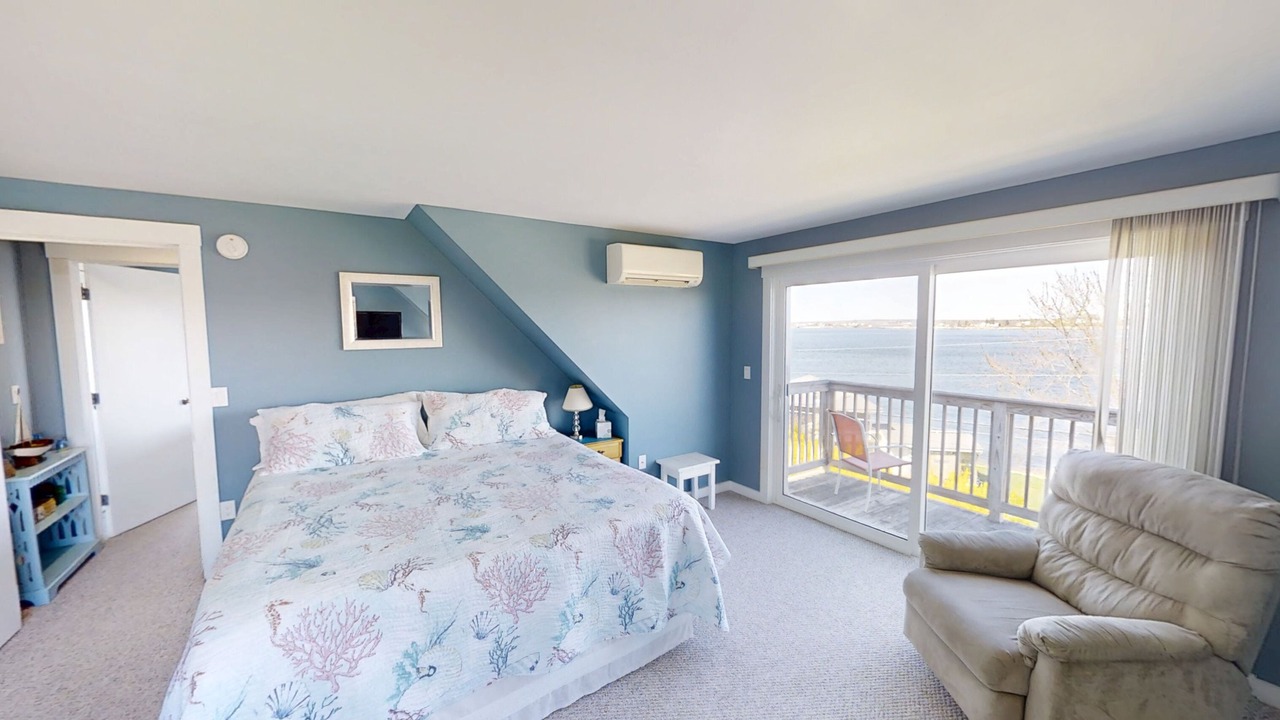 Photo of Bathroom in Mid-Coast and Islands