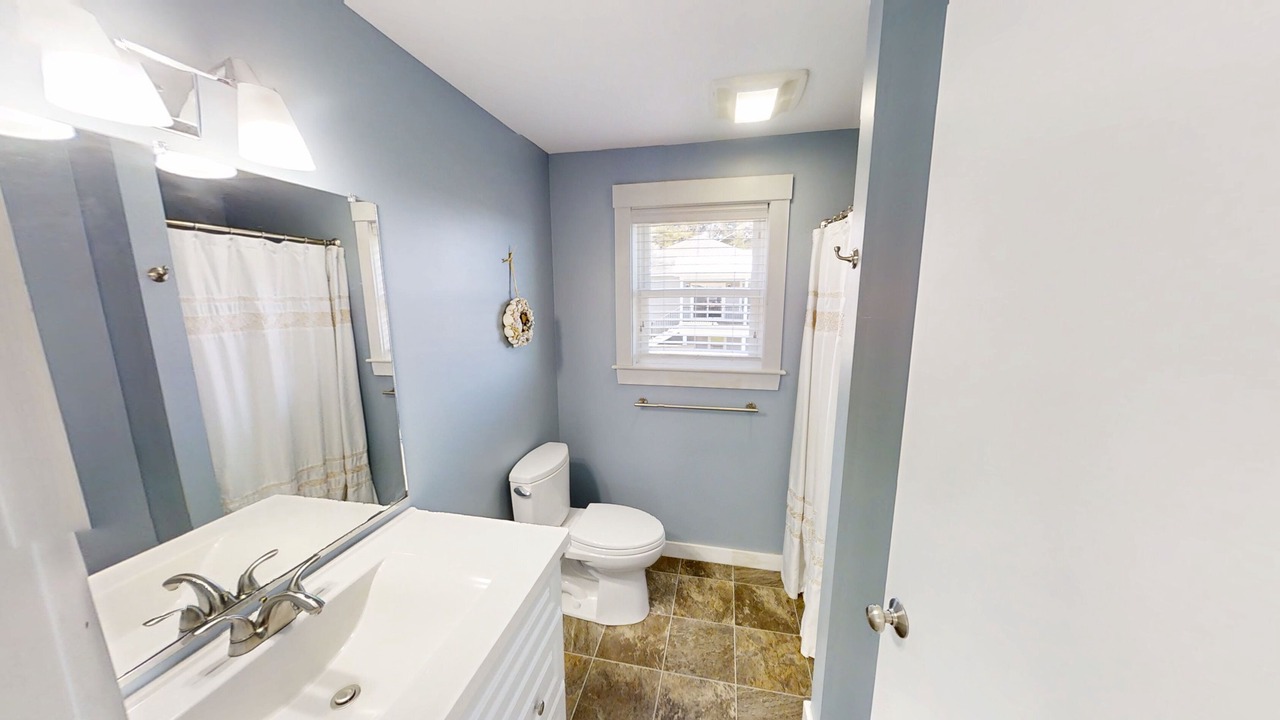 Photo of Bathroom in Mid-Coast and Islands
