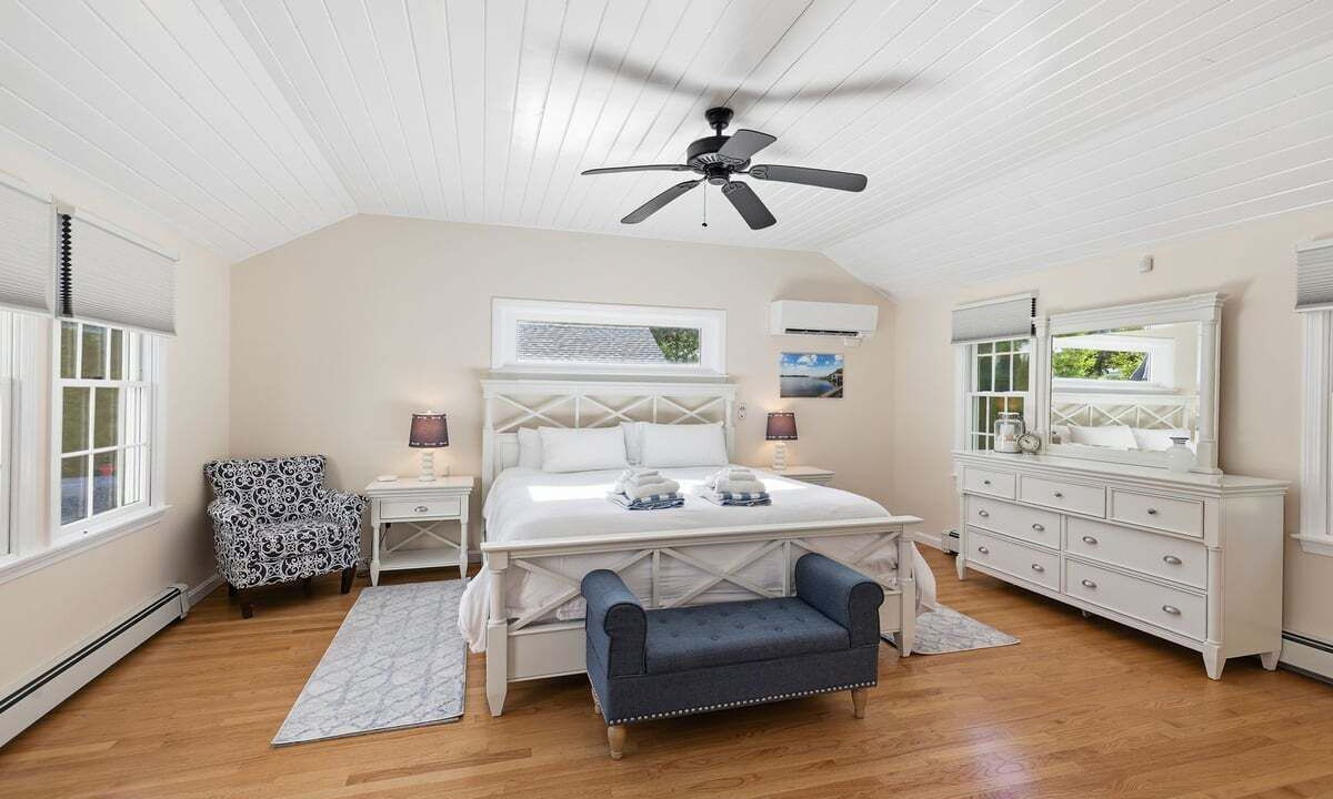 Photo of Bedroom in Northwest Harwich