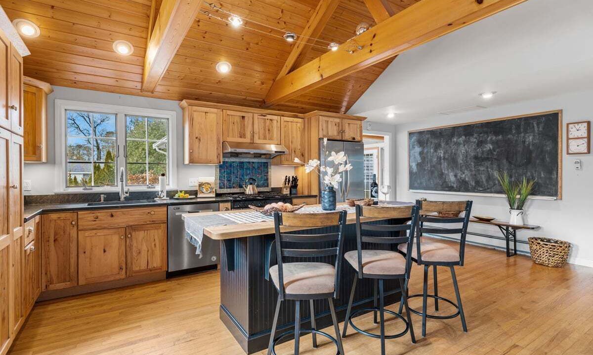 Photo of Kitchen in Northwest Harwich