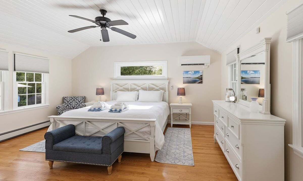 Photo of Bedroom in Northwest Harwich