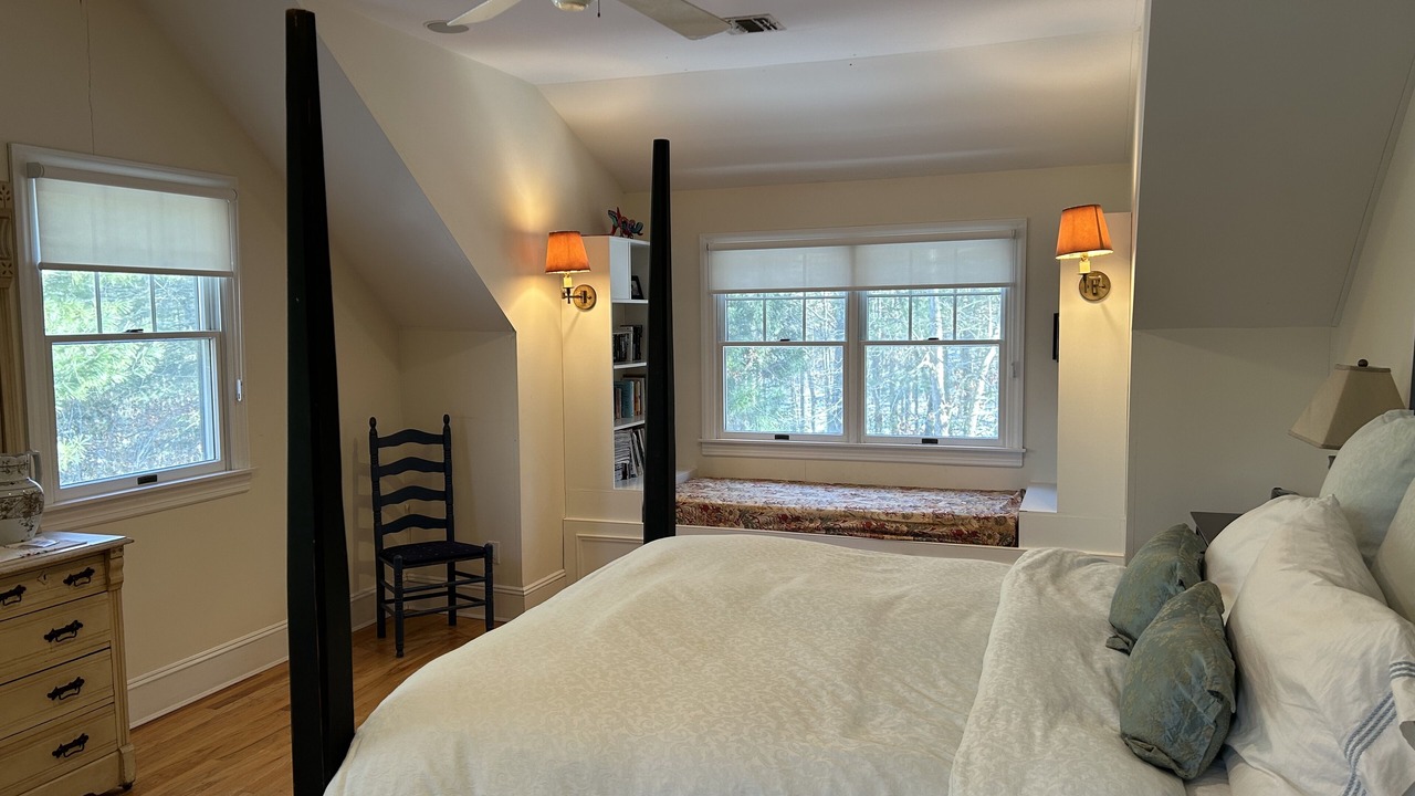 Photo of Bedroom in Northwest Harbor