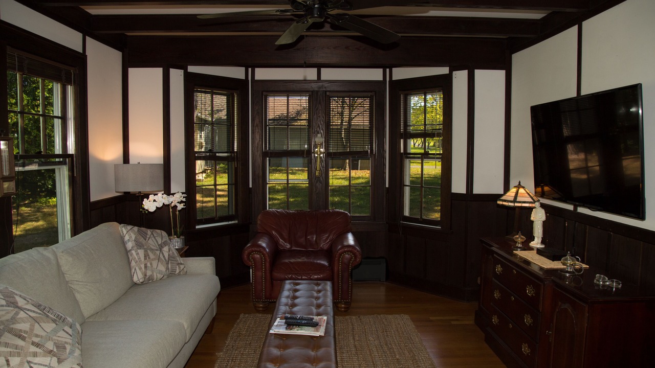 Photo of Livingroom in Town of Milo