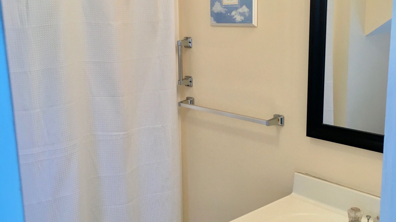 Photo of Bathroom in York Beach