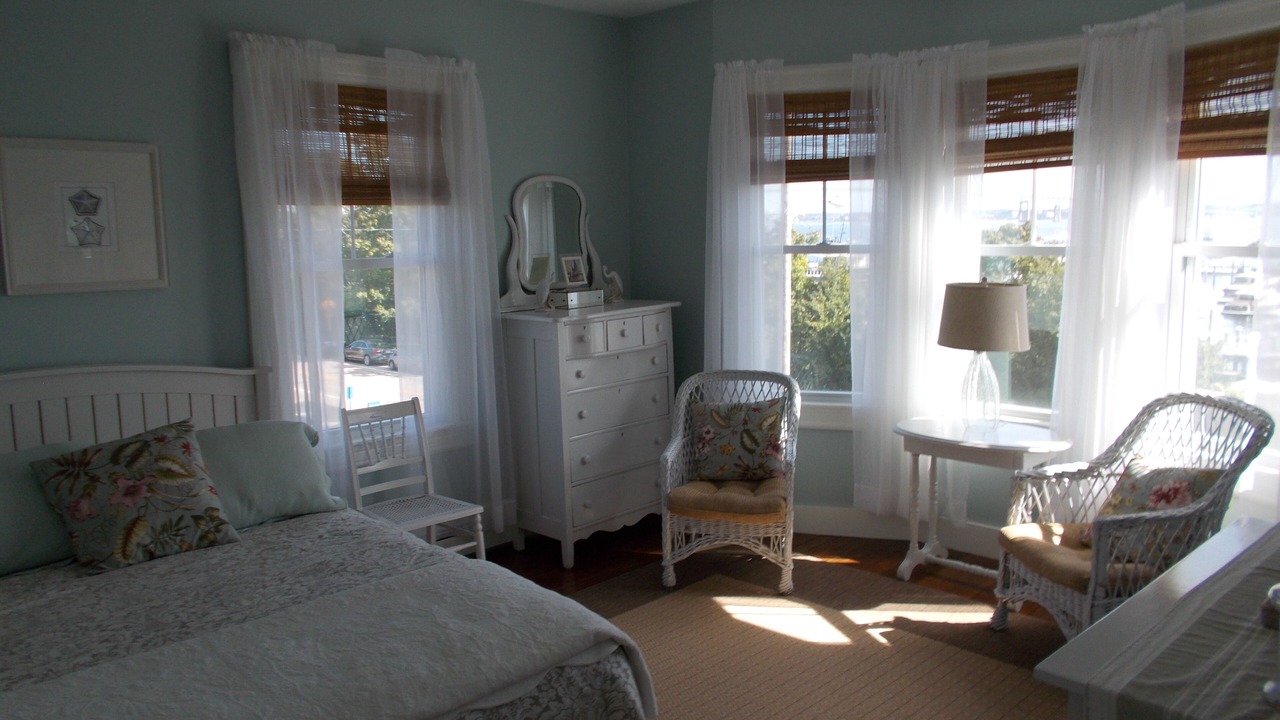 Photo of Bedroom in Shoreby Hill