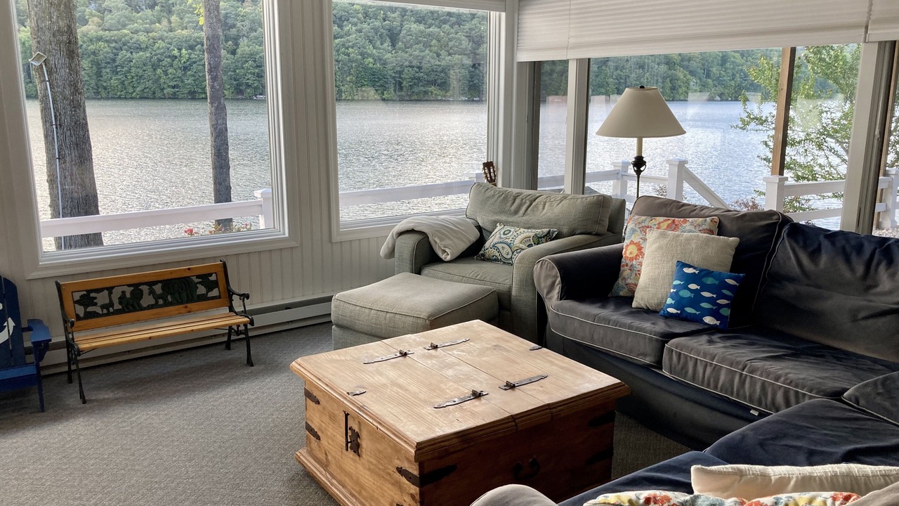 Photo of Livingroom in Danbury