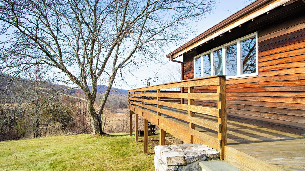 Photo of Patio Balcony in Pine Plains